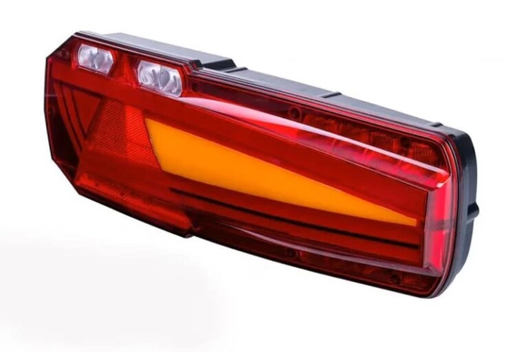 LED Rücklicht rechts (nicht dreieckig) 12-24v 7-PIN AMP | VC-5052B7