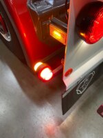 links | LED Begrenzungsleuchte | abgewinkelter Griff & mattierte Linse | 12-24v | MB-1021RA – Bild 6