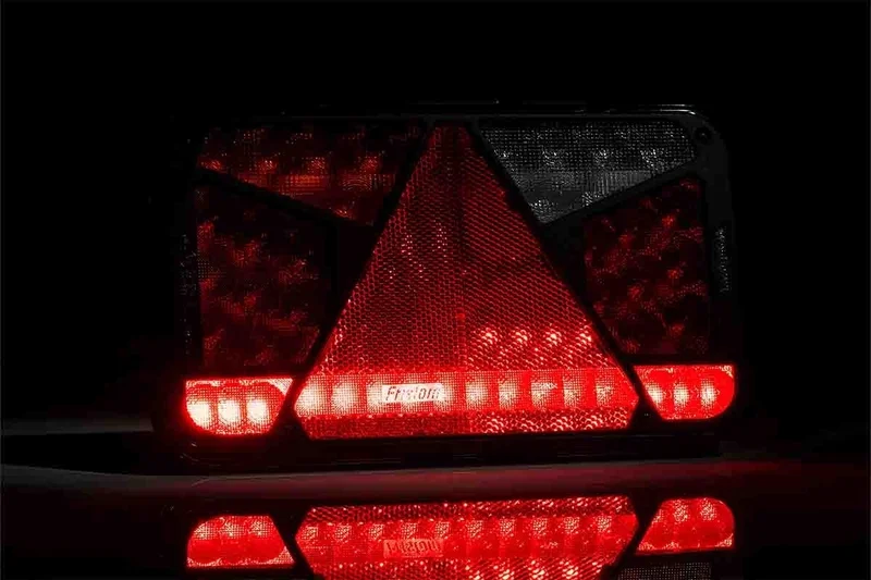 614cec0e-6376-45e5-805b-eba98063289f-41227-nl LED Rücklicht links | 12-24v | 6-Funktionen 6-PIN Bajonett | VC-4501B6 – Bild 8