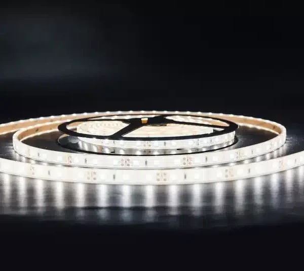 LED-Streifen 50m Rolle / 12v / 1200lm pro Meter / 6000K / IP68